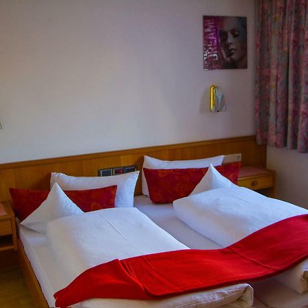 Collina Hotel Garni Nauders Exterior foto